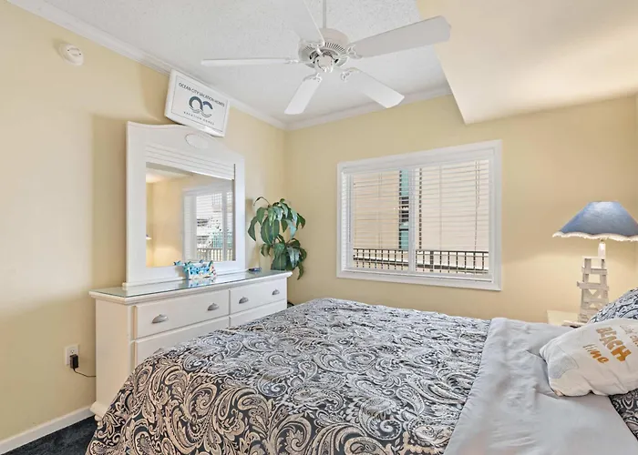 Ocean Break 102 Holiday home